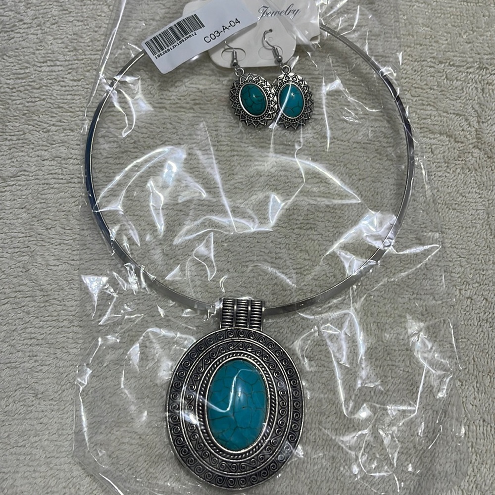 Beautiful costume jewelry set